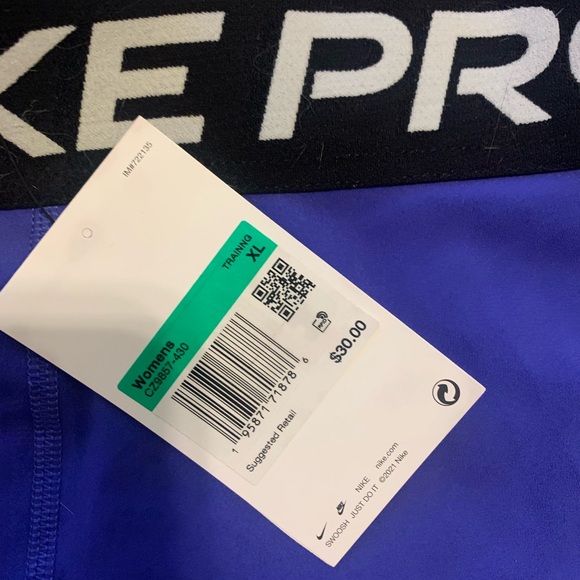 Nike Pro Mid rise Compression Shorts - Picture 3 of 5